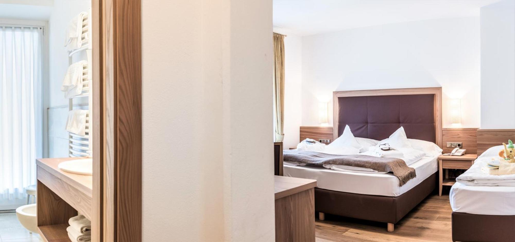 Family Hotel Posta Santa Cristina Val Gardena Ngoại thất bức ảnh